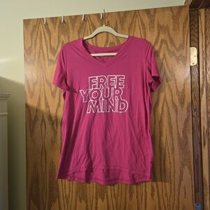 Xersion Women's Hot Pink V-Neck Graphic Tee